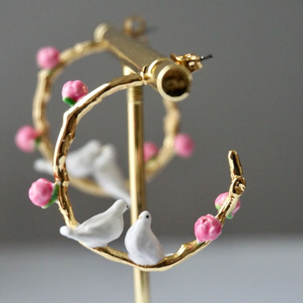 Couple of doves earrings